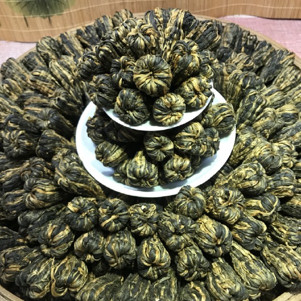  宝塔滇红茶 一粒一泡 特级金芽滇红茶 散装250克批发 
一