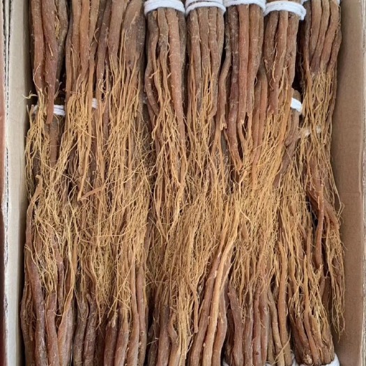 通化县长白山无 糖红参须，煲汤炖菜泡茶都可以。