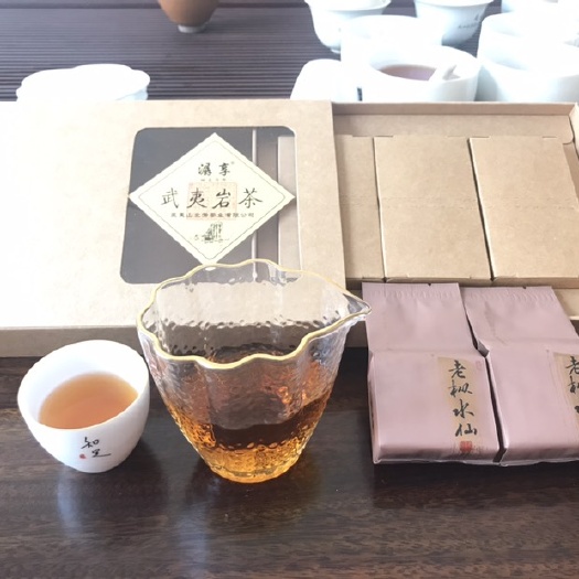 武夷山市单丛茶  武夷水仙老枞木质味水仙 武夷岩茶 大红袍