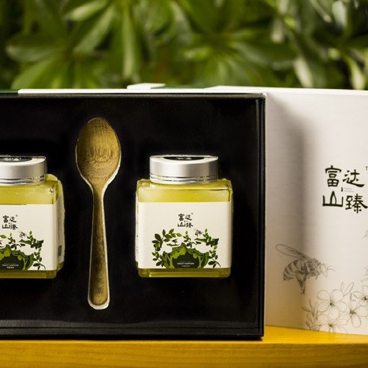 富锦市土蜂蜜 富达山臻！真正的东北黑蜂椴树蜜