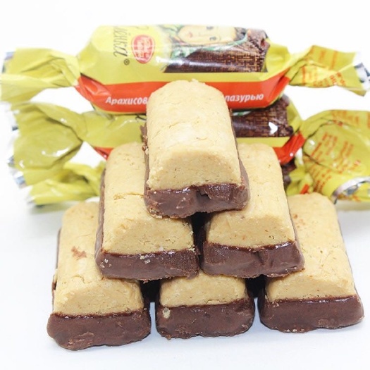 乐至县其他糖果 俄罗斯大头娃娃花生巧克力酥糖1000g