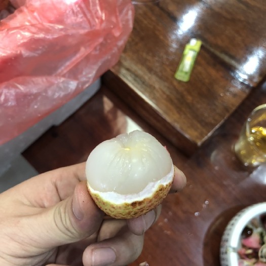 凭祥市妃子笑荔枝 味美果大