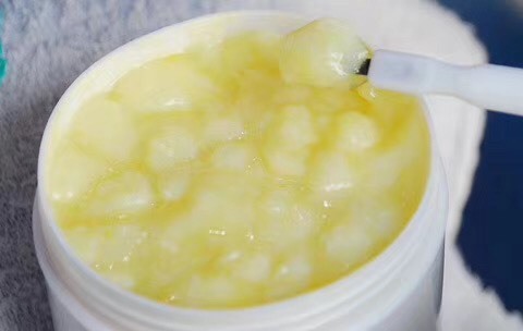 木本植物原瓶蜂王浆，葵烯酸最大值
