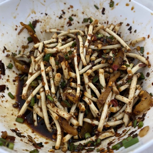 惠水县鱼腥草根  鱼腥草