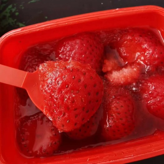 冰点草莓  丹东东港网红冰冻草莓