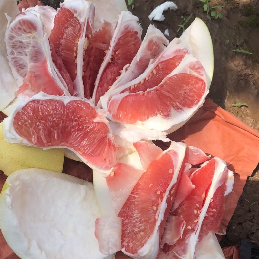 公安县红心柚，白心柚，水份足，甜