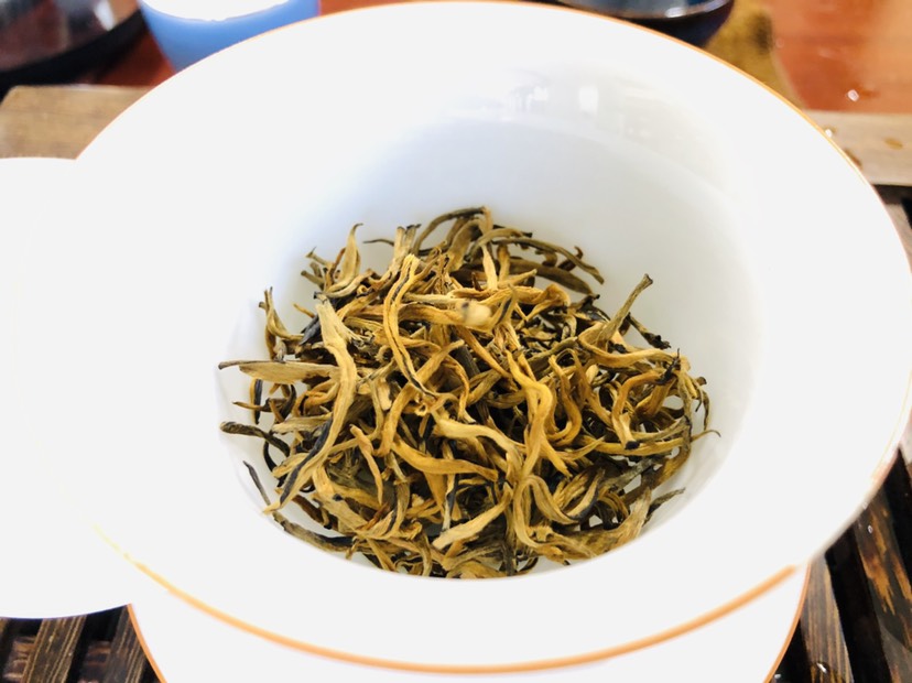 云南滇红  凤庆滇红茶  小金芽 红茶  茶叶 茶 茶礼 厂家直销 包邮