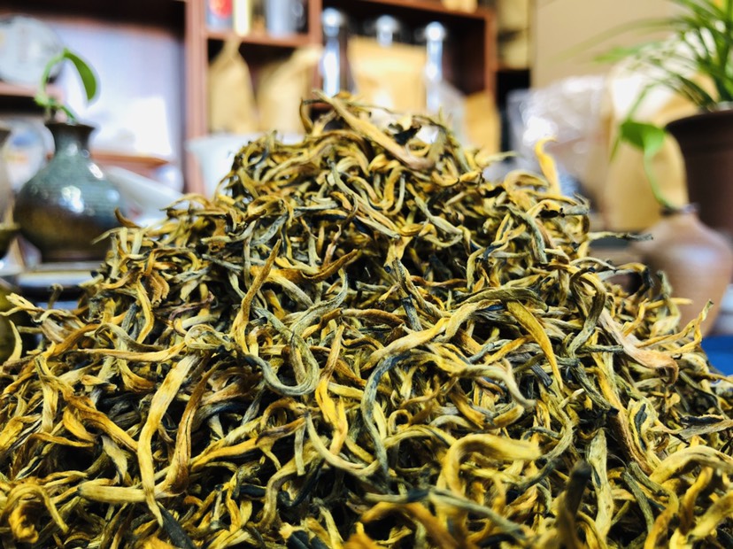 云南滇红  凤庆滇红茶  小金芽 红茶  茶叶 茶 茶礼 厂家直销 包邮