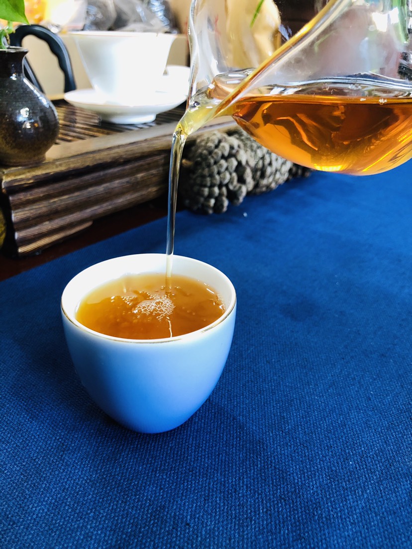 云南滇红  凤庆滇红茶  小金芽 红茶  茶叶 茶 茶礼 厂家直销 包邮