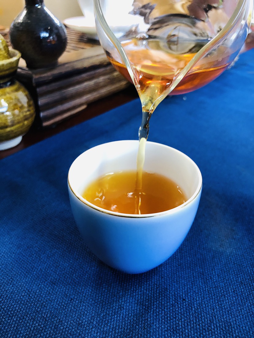 云南滇红  凤庆滇红茶  小金芽 红茶  茶叶 茶 茶礼 厂家直销 包邮