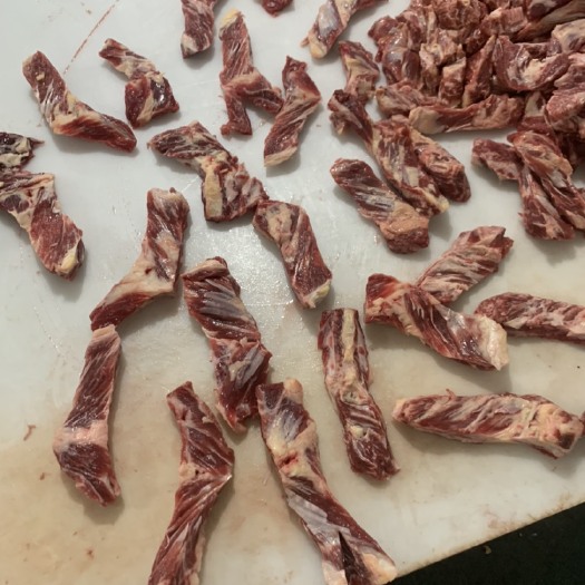阳信县牛肉串 纯干腹肉条（胸骨精选瘦肉条）常年加工质量稳定