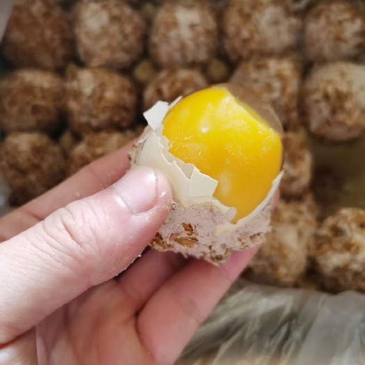 成都 精品黄皮蛋味道好。有糖心