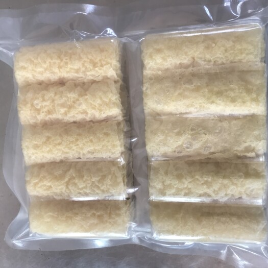 高密市油豆腐  各种包装豆制品，产品有豆腐干，豆泡，油皮，熏烤豆腐块，熏烤豆