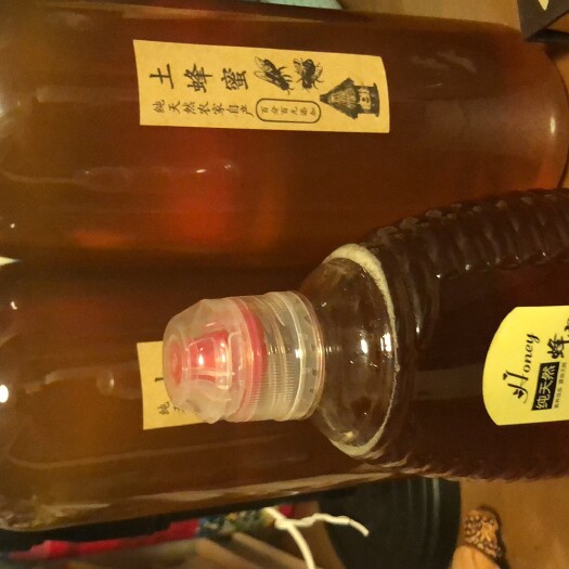 博白县土蜂蜜 有2000斤蜂蜜出售