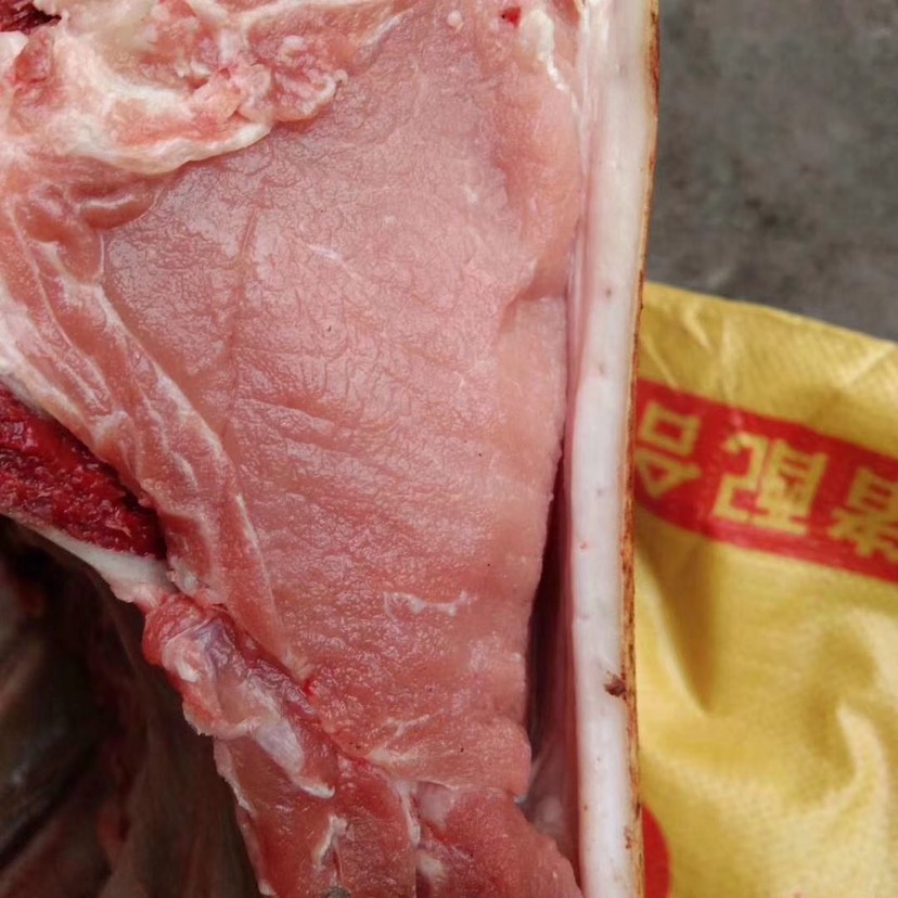 香猪肉  广西土猪肉，肉质鲜美，自家放养