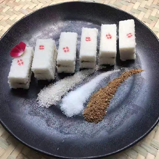 昆明 米糕，柔软口感细腻