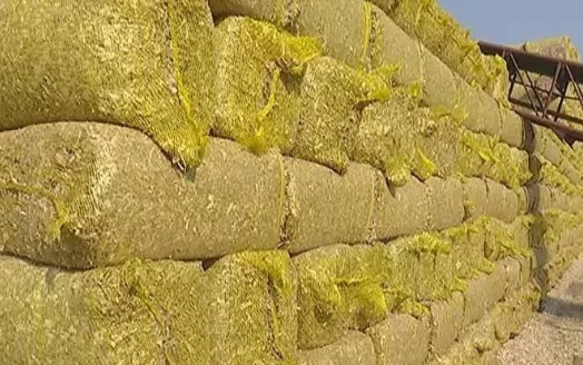丰县 大量玉米秸秆出售
