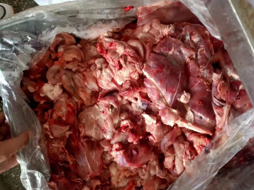 临沂猪副产品 二级碎肉，新货10吨