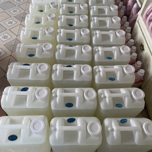 邹城市清洁剂 洗化用品  散装洗洁精，批发零售，饭店餐馆，工业，都可以用
