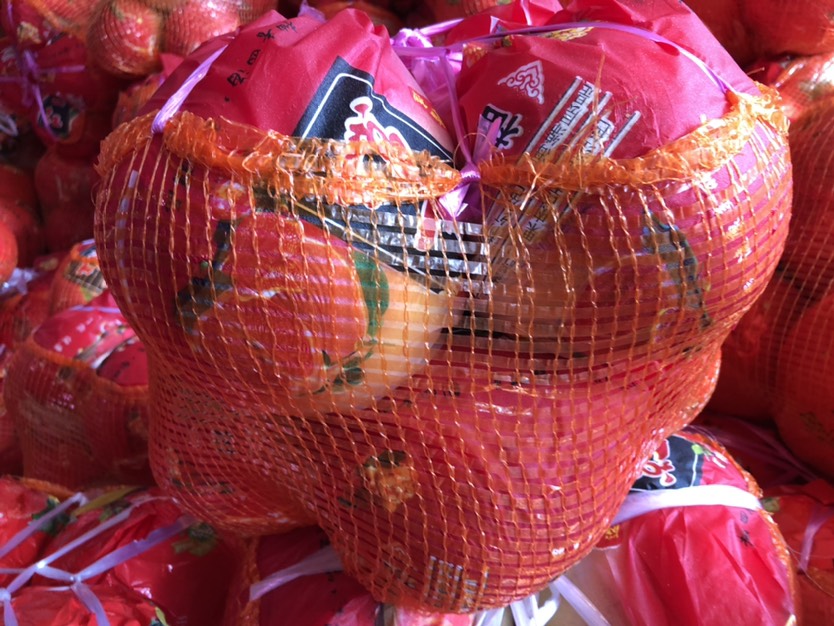  琯溪蜜柚，三红柚，红油，白柚，葡萄柚，西柚等。