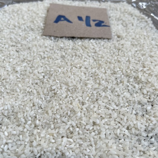 芒市碎米 缅甸硬碎A12双抛双选。现货180吨