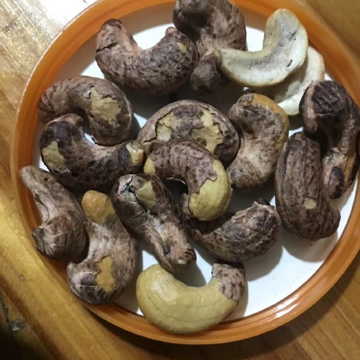 那坡县越南盐焗腰果仁 越南