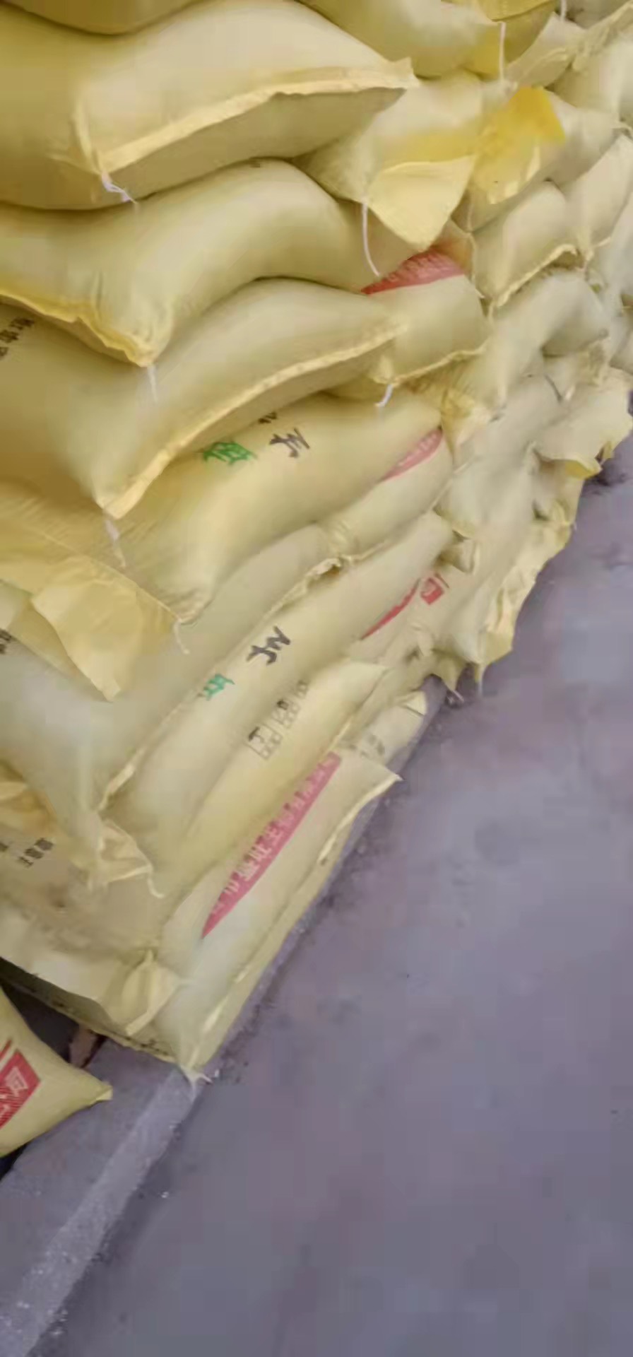 鸡粪 氮磷钾含量高，发酵充分 生物有机肥