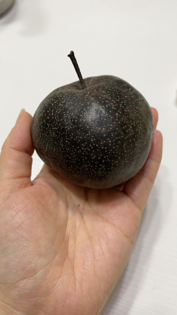 香河县冻梨，延边精品苹果梨冻梨，东北大黑梨，各规格齐，长期稳定供货