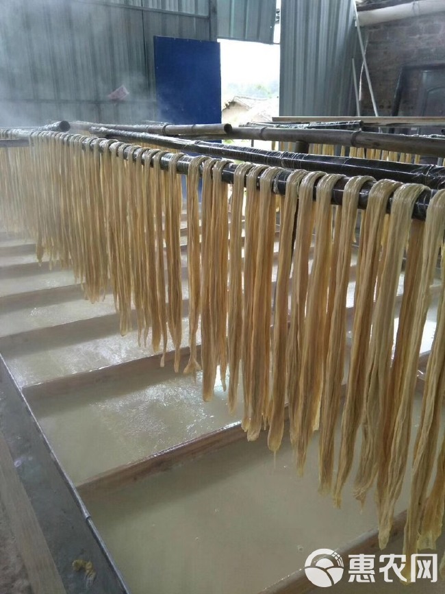 腐竹  岭南山水腐竹，严选优质大豆，纯手工制作而成……