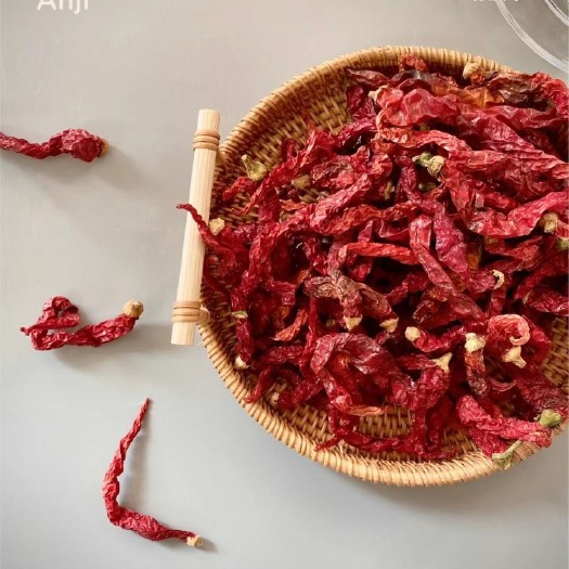 乌鲁木齐干辣椒 新疆安集海辣椒干辣皮子整车电商网红直播一件代发