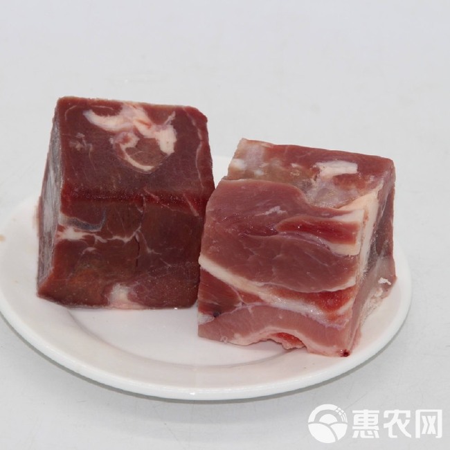 牛肉类 新疆的牛肉牛滋牛味 天然美味 自然分享牛识光，味美新疆