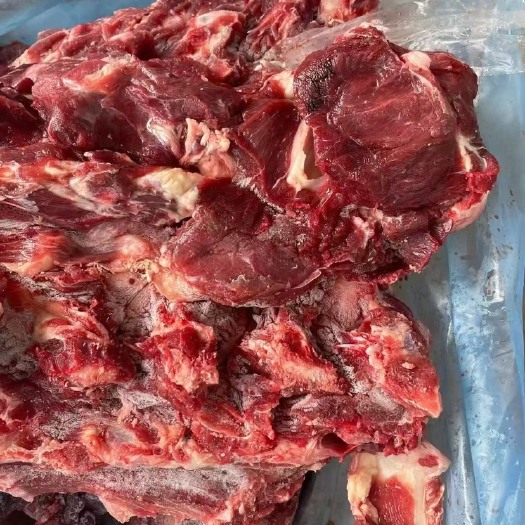 肃宁县羊脖子 牛脖骨，肉质饱满，每天大量到货，价格超低