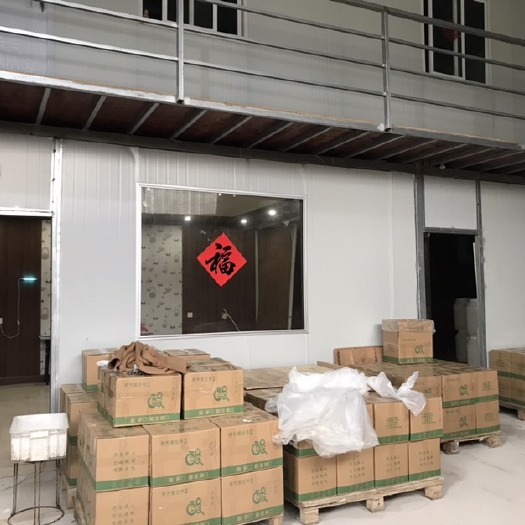 柳州传统腌制笋个，开边剥离笋衣