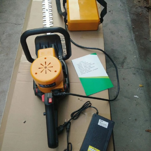 沂南縣 充電式電動綠籬機園林綠化修枝剪電動采茶機小型便攜式綠籬剪