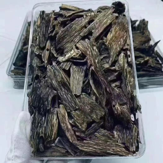 茂名 长期批发与零售沉香棋楠，有需要的来。