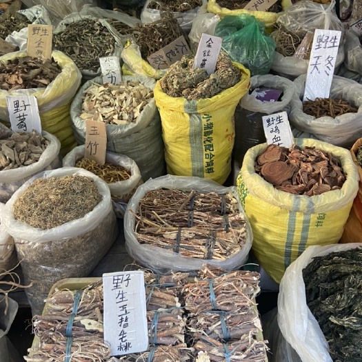 阳山县土茯苓 煲汤靓货 清热解暑消肿止痛