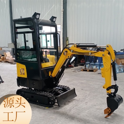 济宁微型农用挖掘机 豪华驾驶室 1000kg农用小型挖掘机