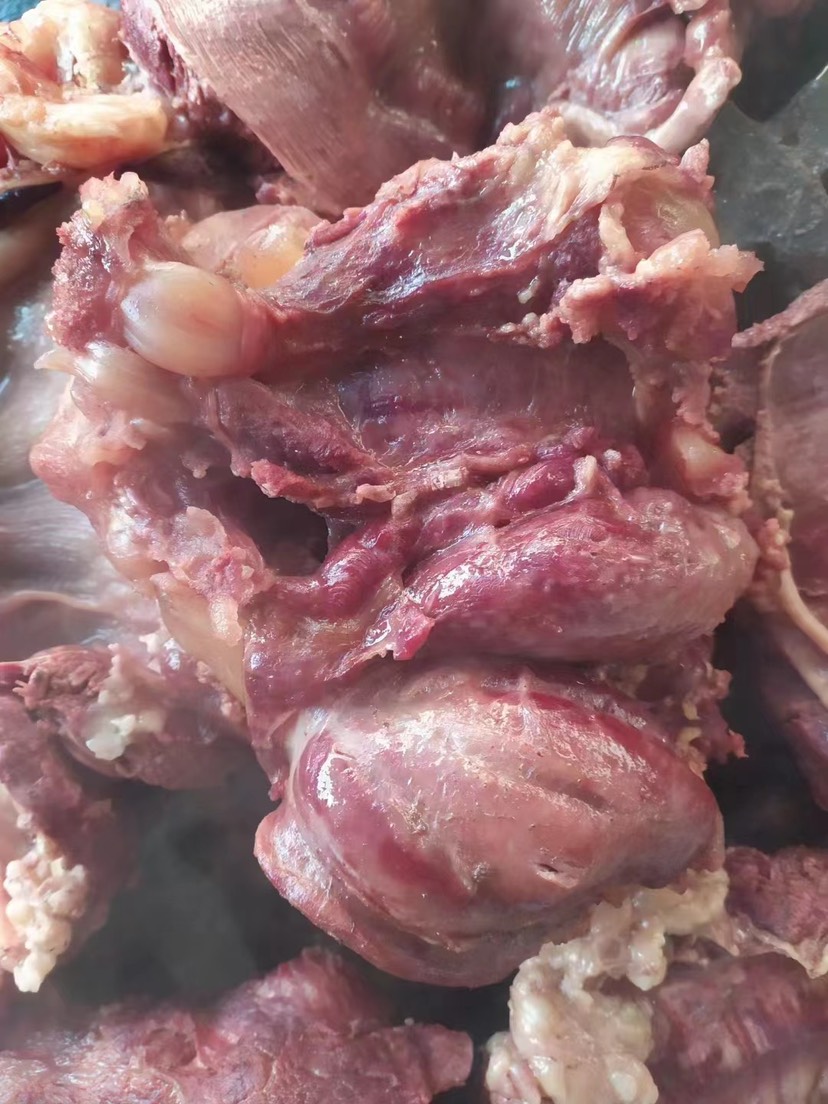 兰陵县熟驴肉，带皮熟驴肉，长期供货，一手货源，可发快递，物流，