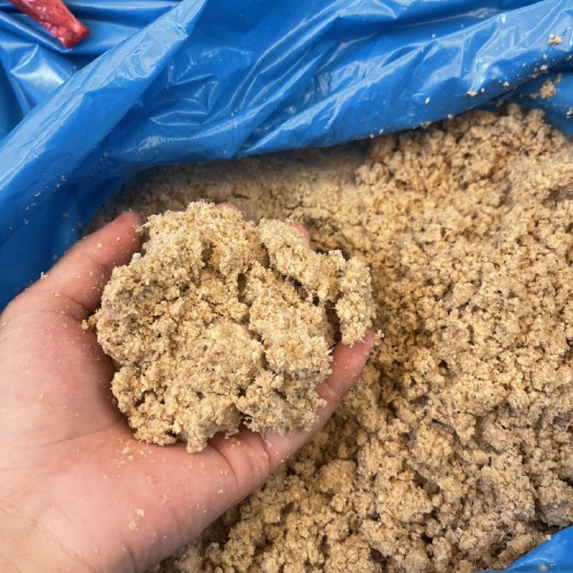 佛山发酵加料豆渣，营养成分丰富，存放时间久，适合家禽养殖。