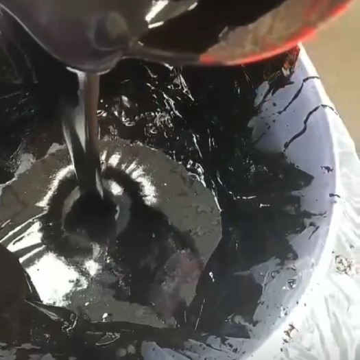钦州木质素液，稠度高，价格低，需要请联系！另招代理，有储存场地。