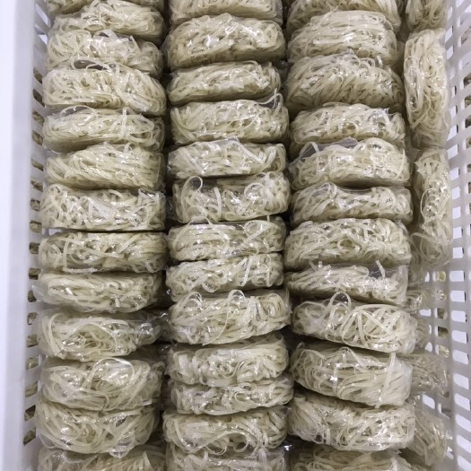 北流市即食面皮饼汤面凉拌炒面均可
