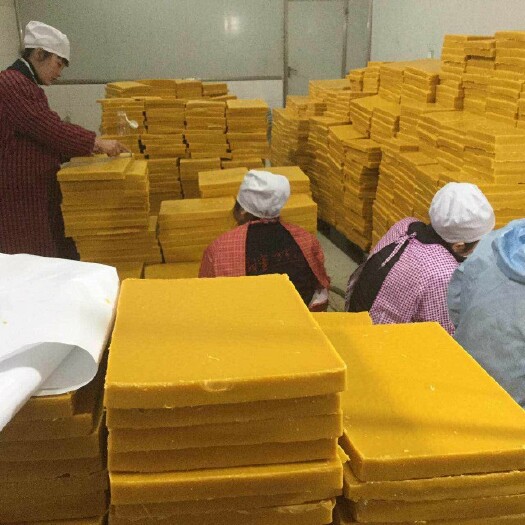 长葛市蜂蜡 24个月以上  诱蜂蜂蜡，一斤装，包邮